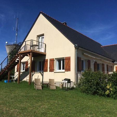 Les Petits Chenes Bed & Breakfast La Pellerine  Dış mekan fotoğraf