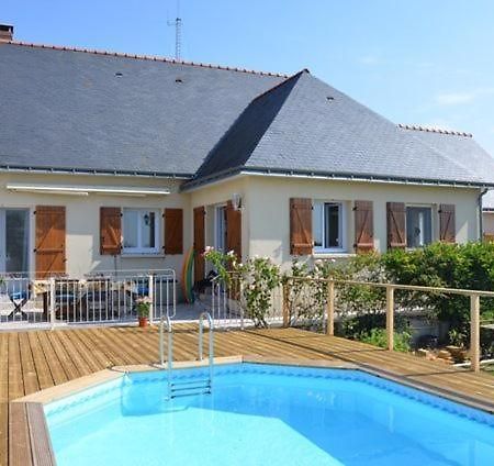 Les Petits Chenes Bed & Breakfast La Pellerine  Dış mekan fotoğraf