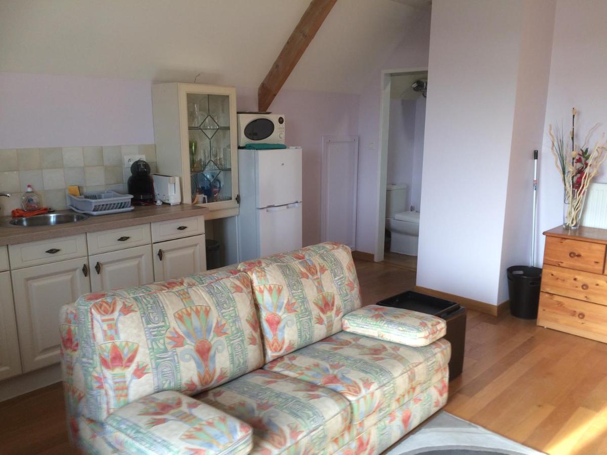 Les Petits Chenes Bed & Breakfast La Pellerine  Dış mekan fotoğraf