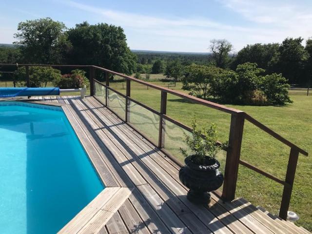 Les Petits Chenes Bed & Breakfast La Pellerine  Dış mekan fotoğraf