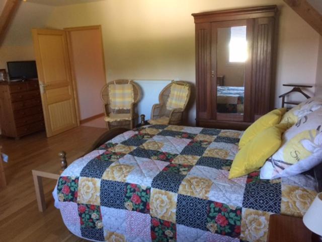 Les Petits Chenes Bed & Breakfast La Pellerine  Dış mekan fotoğraf