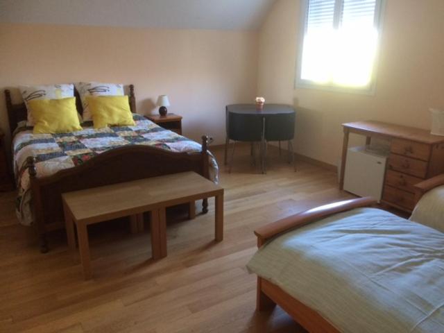 Les Petits Chenes Bed & Breakfast La Pellerine  Dış mekan fotoğraf